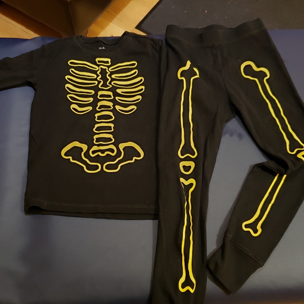 Gap kids pajama sets